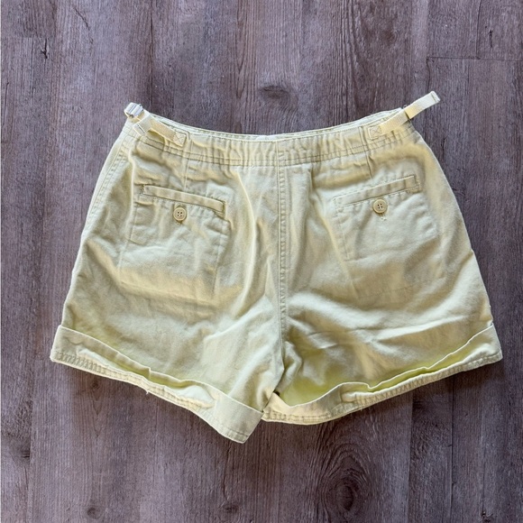 Vintage Petite Sophisticate Mid Rise Shorts - Picture 2 of 7